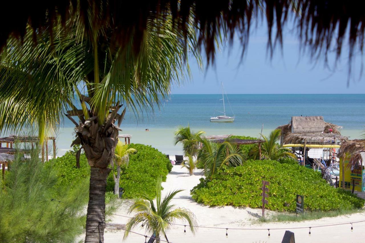 Casa Iguana Holbox - Beachfront Hotel Exterior photo